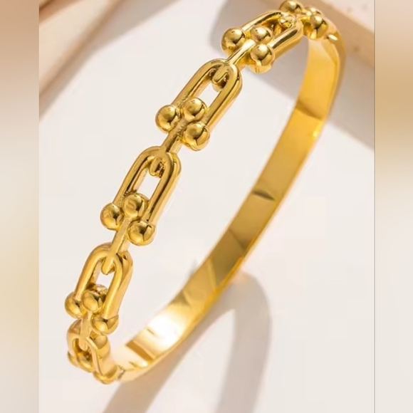 NEW ✨️ Gold-Tone Stainless STEEL U-Shaped Horseshoe Bangle Bracelet - Picture 9 of 12